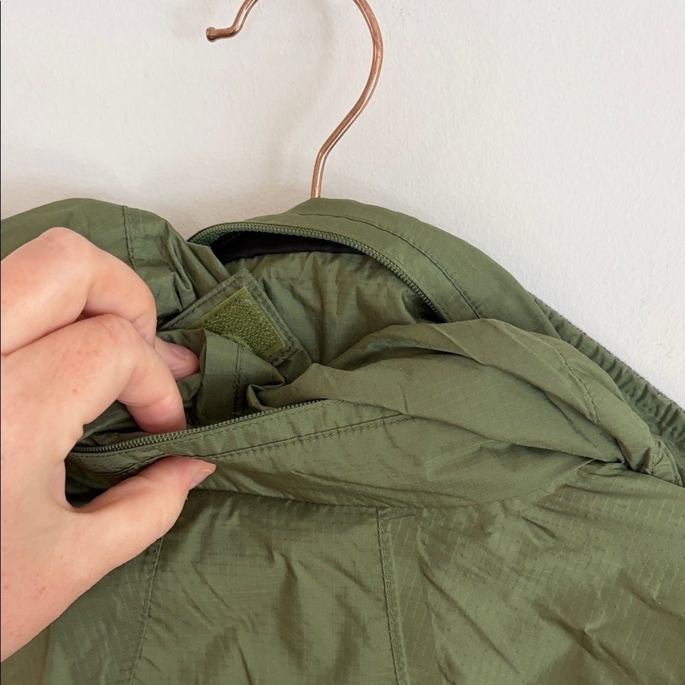 REI Kids XL Olive Windbreaker Jacket - Picture 11 of 11